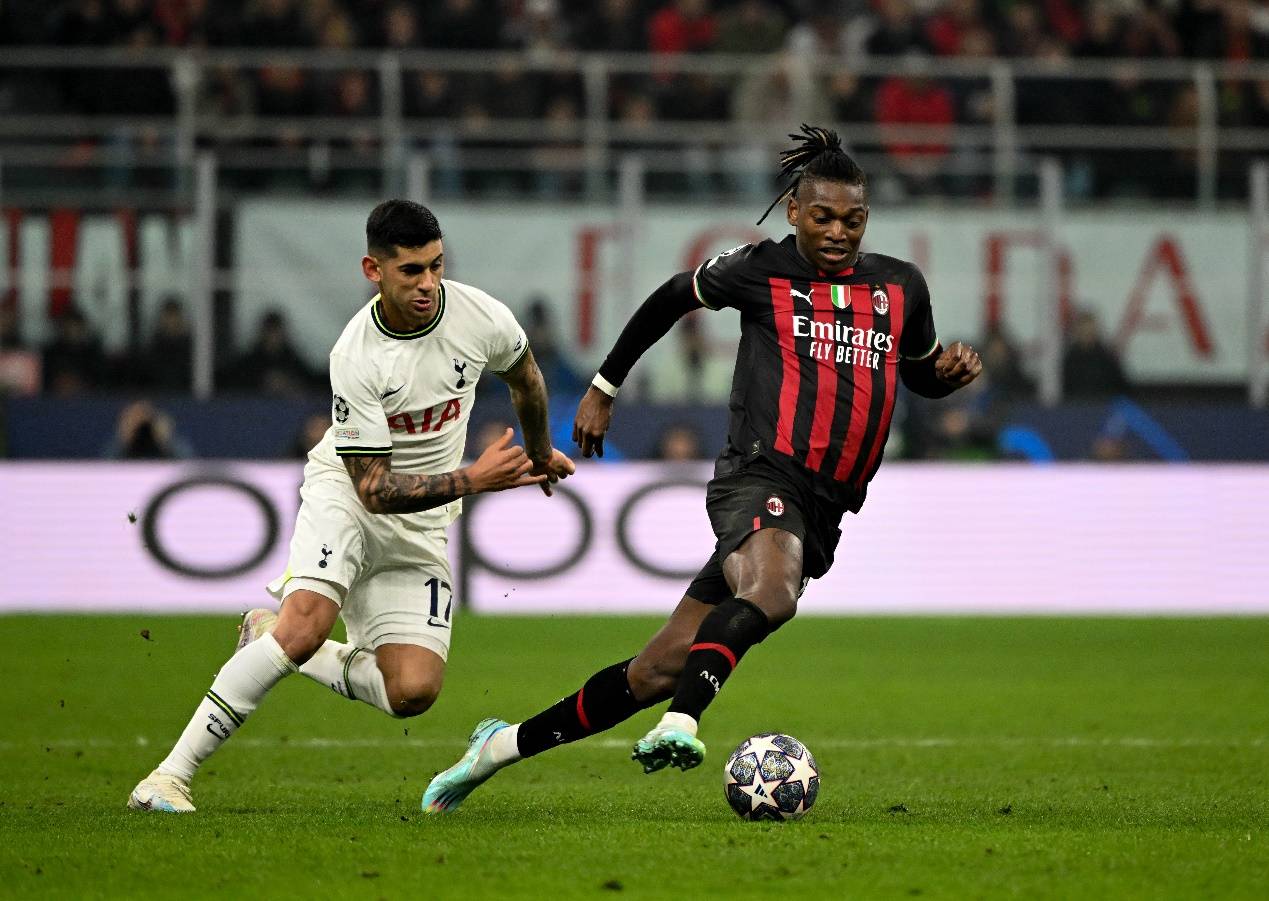 B体育app-关于米兰德比再现，AC米兰逆转国际米兰的信息