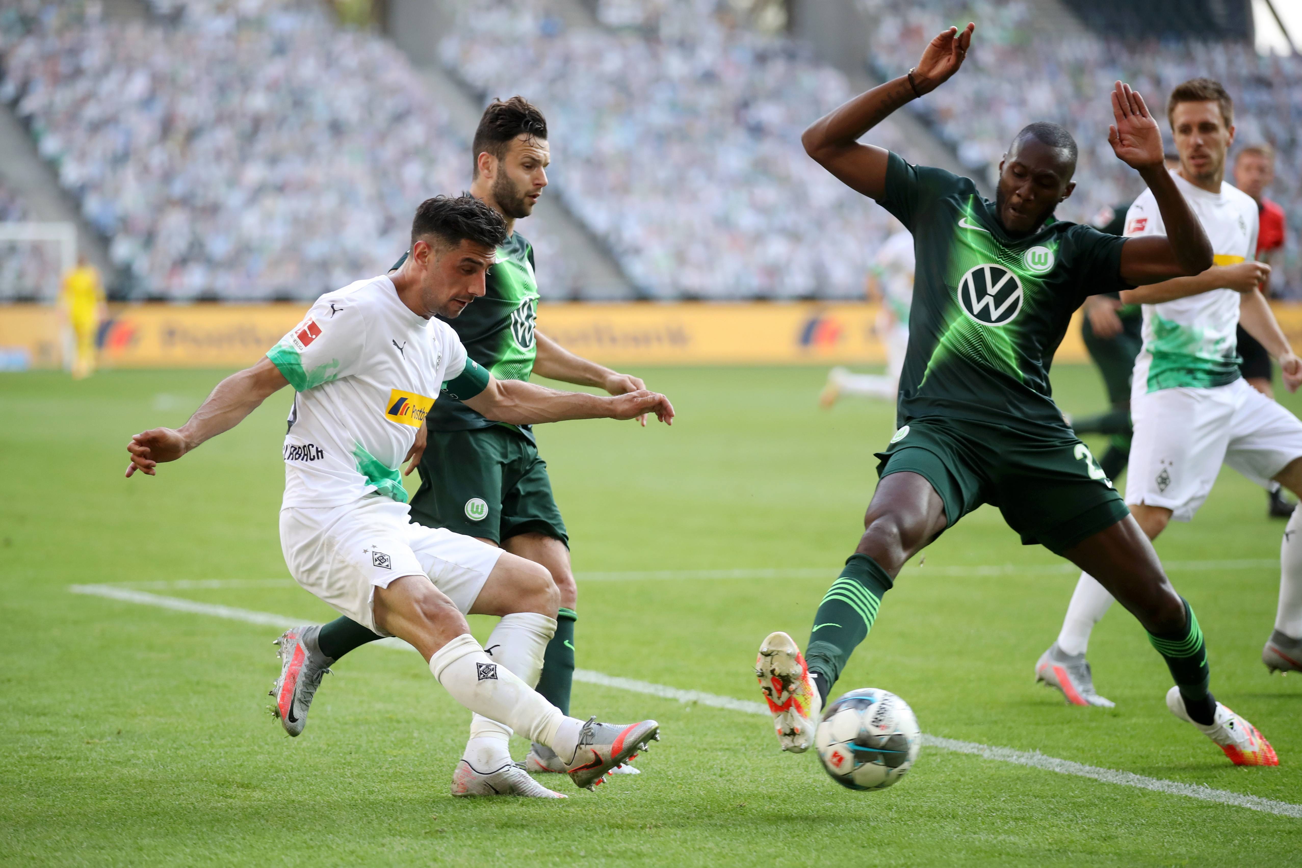 斯特拉斯堡客场大胜，法甲争冠力压巴黎的简单介绍