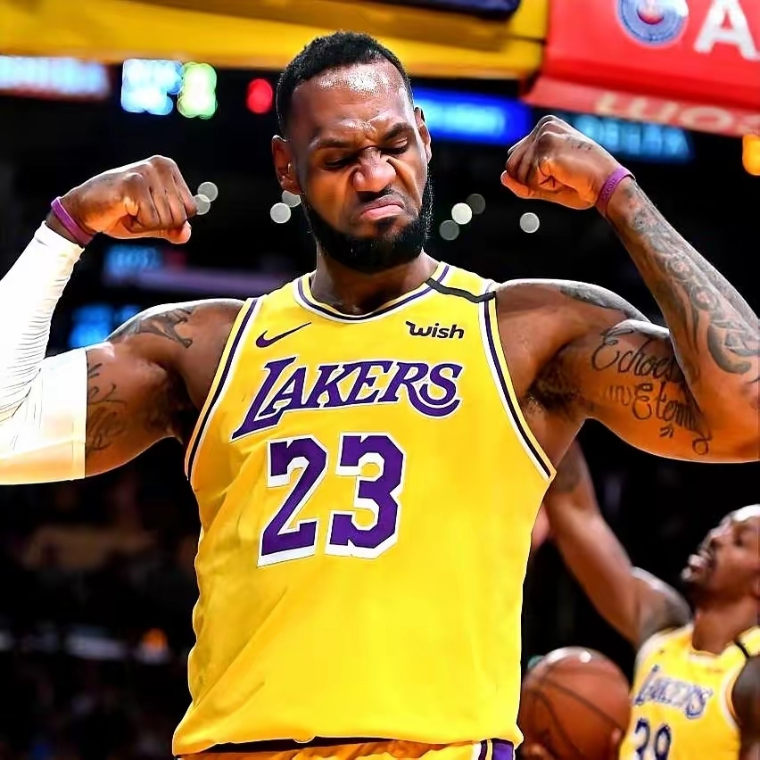 湖人队老将受伤无缘下场,球迷为他祈福祝福 湖人队老将受伤无缘下场,球迷为他祈福祝福