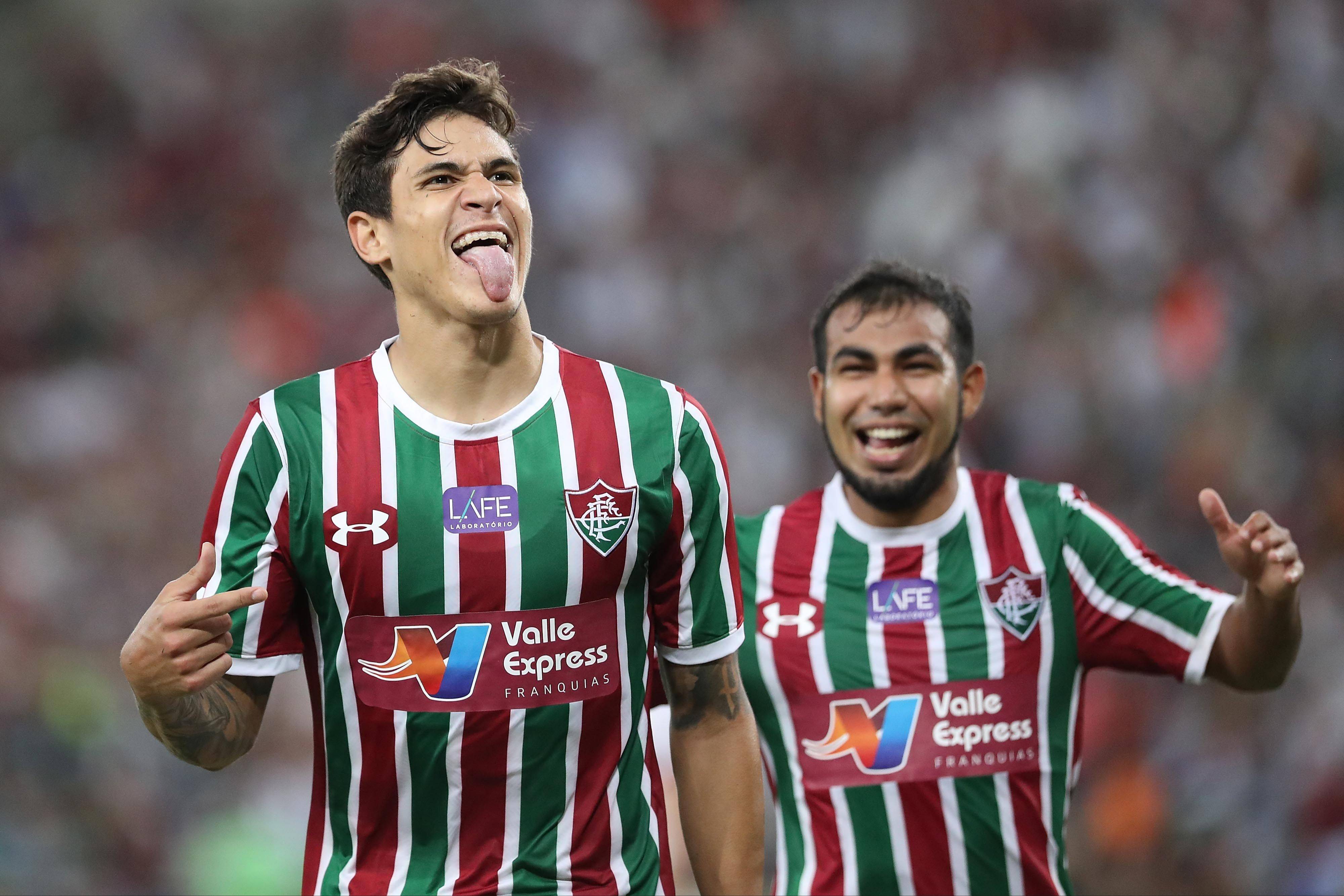 防守端表现强劲,球队成功抵挡对手攻势的简单介绍 防守端表现强劲,球队成功抵挡对手攻势的简单介绍