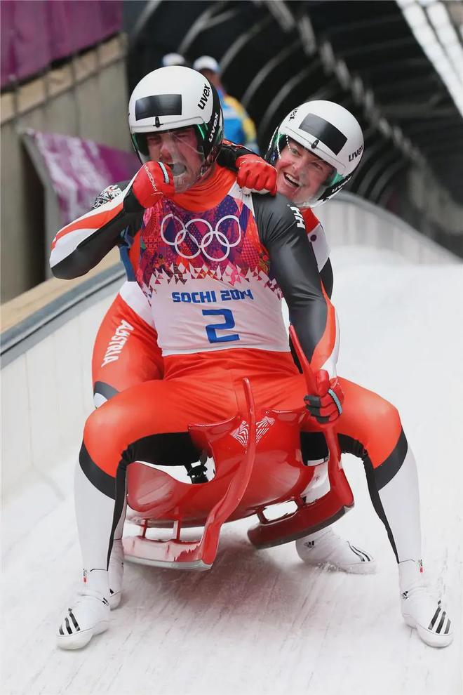 B体育官方-瑞典选手在雪车比赛中发挥出色