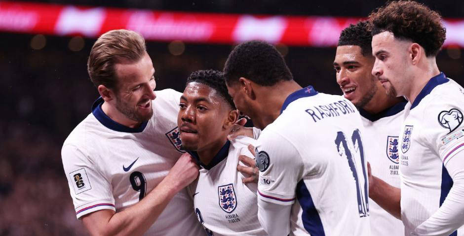 包含英格兰迎战波黑，争夺晋级资格的词条